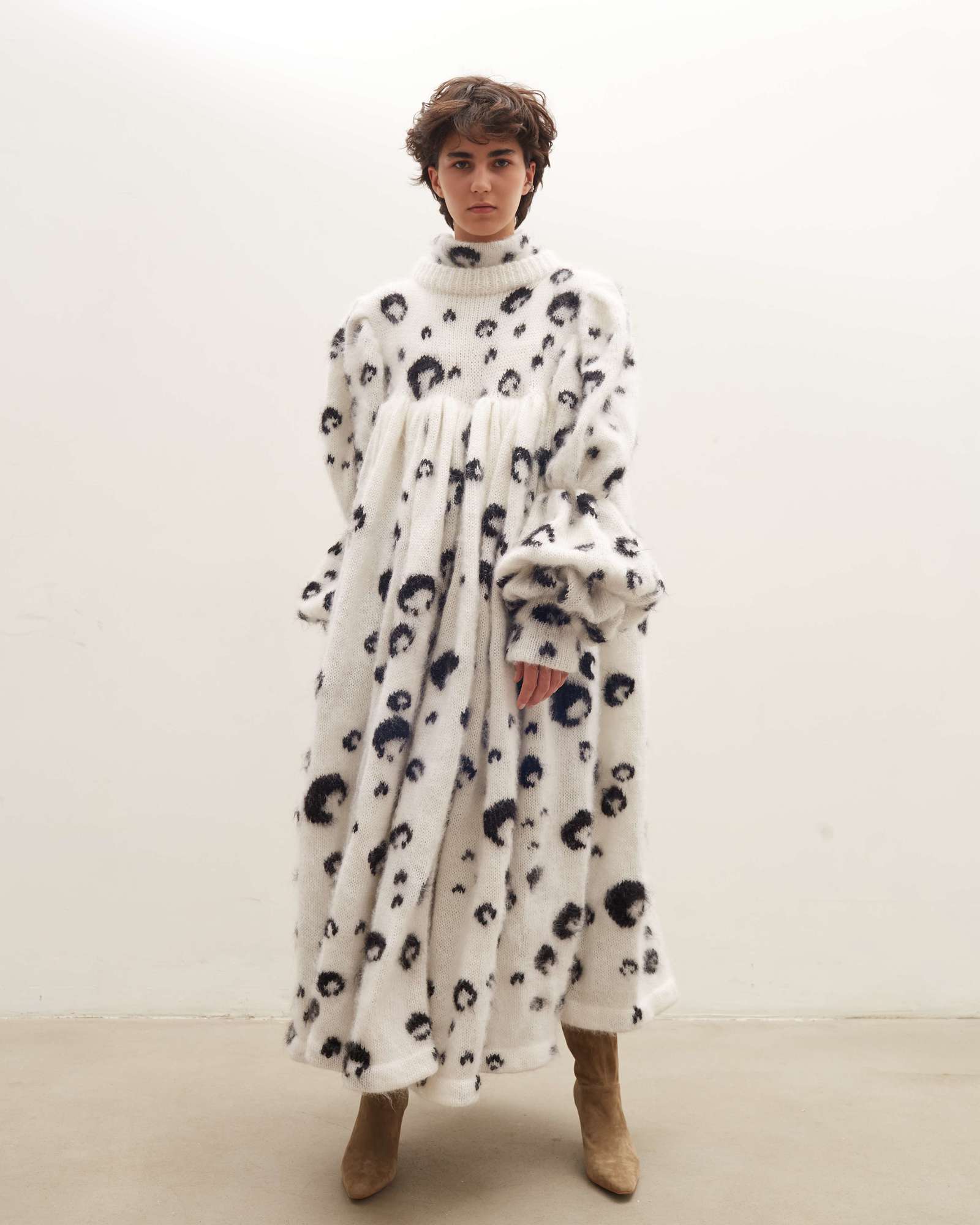 Вязаное платье