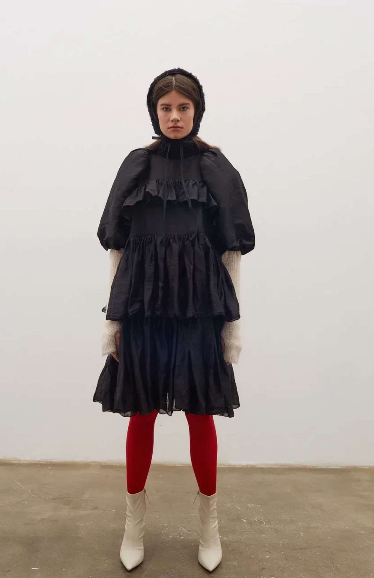 Ярусное черное платье