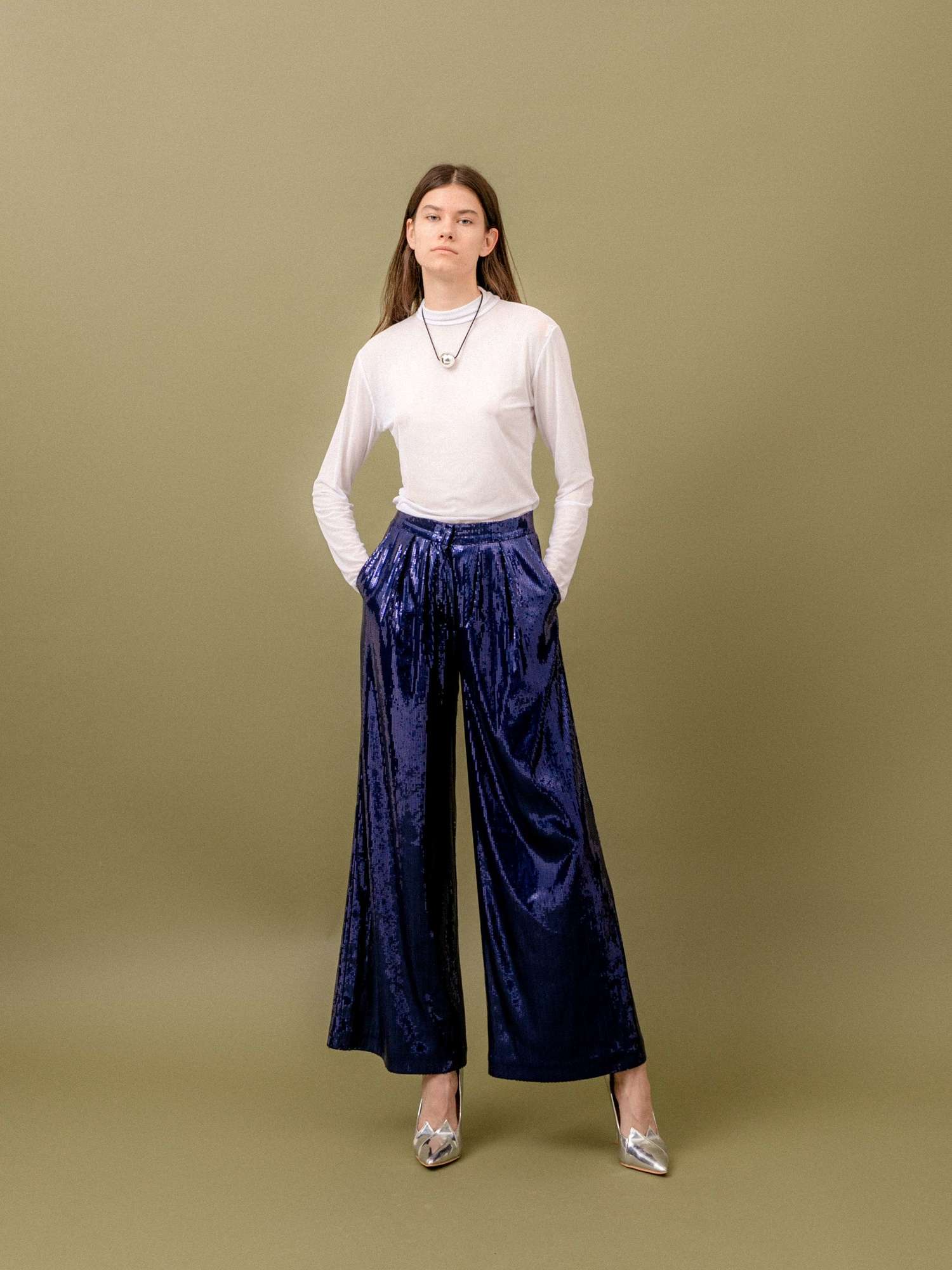 Синие брюки