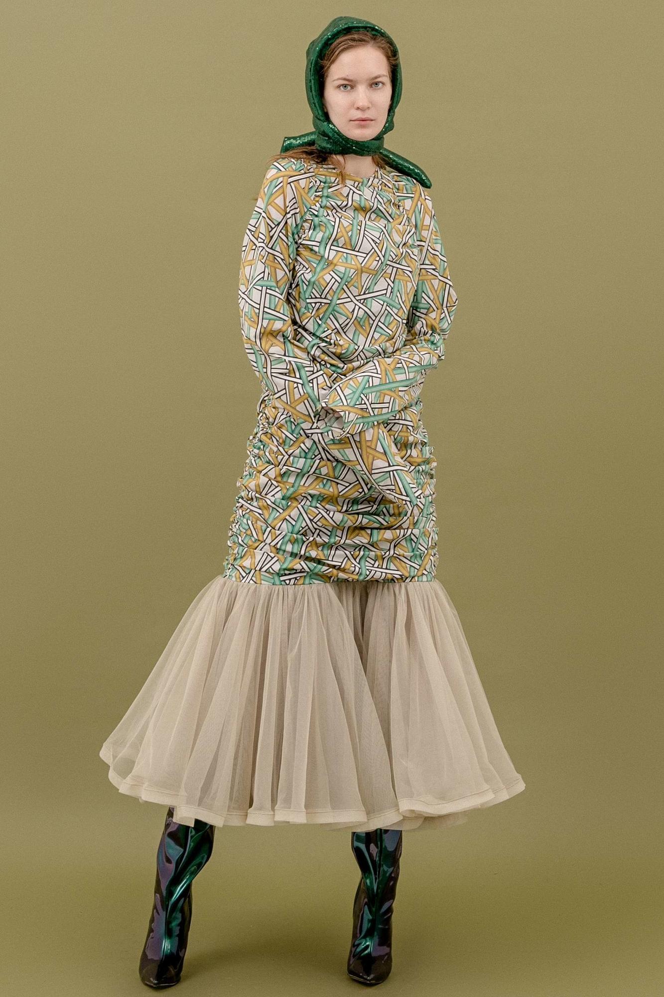 Платье с абстрактным принтом