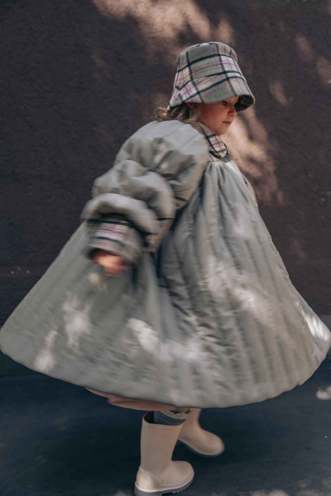 Оливковое детское пальто