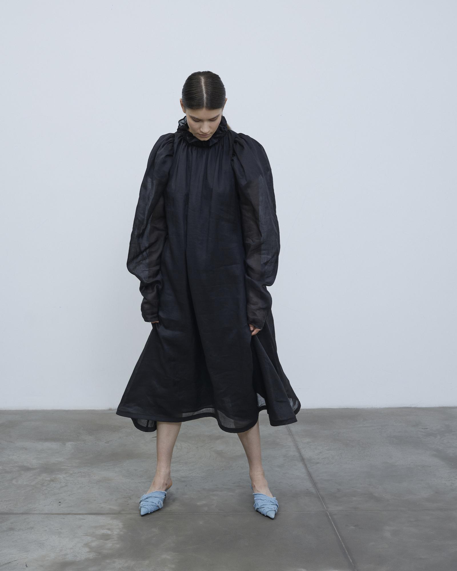 Платье «Черный лебедь»