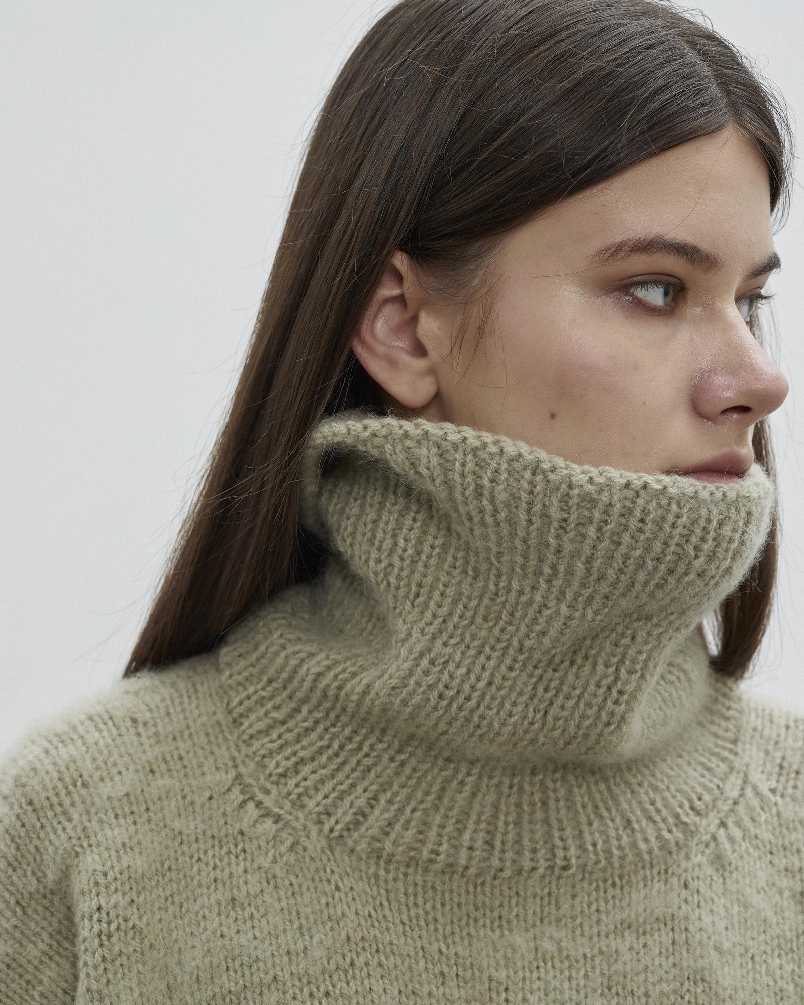 Свитер "Светлая фисташка"