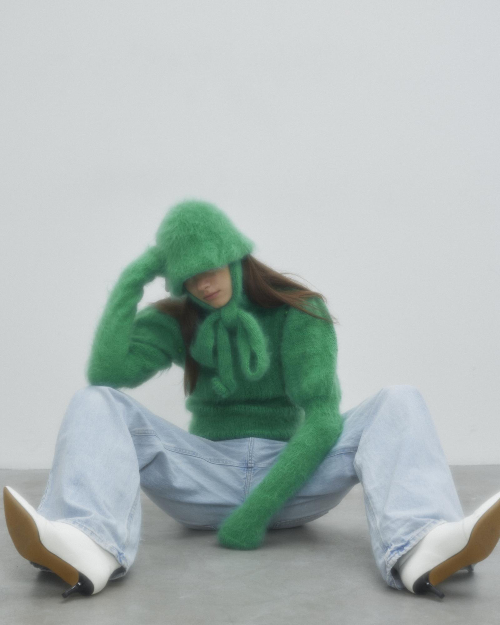 Свитер " Зеленый гранат"