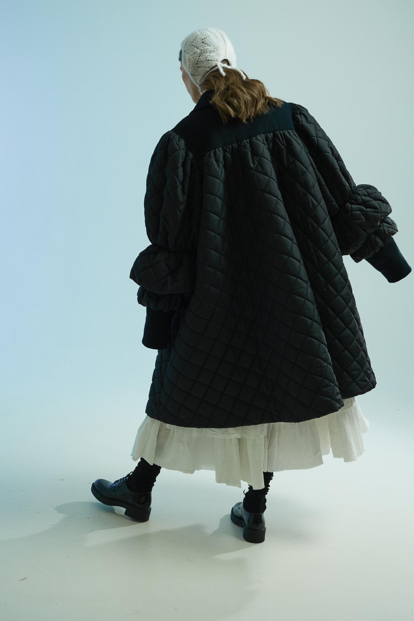 Пальто "Темные воды"