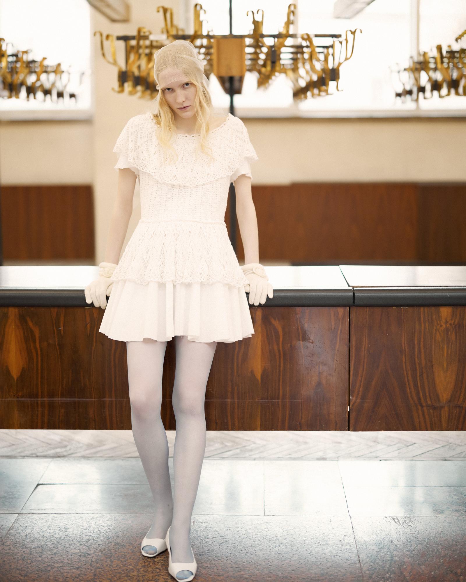 Мини-платье «Кружевница»