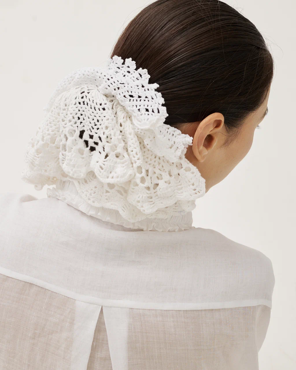 Ажурная заколка-резинка