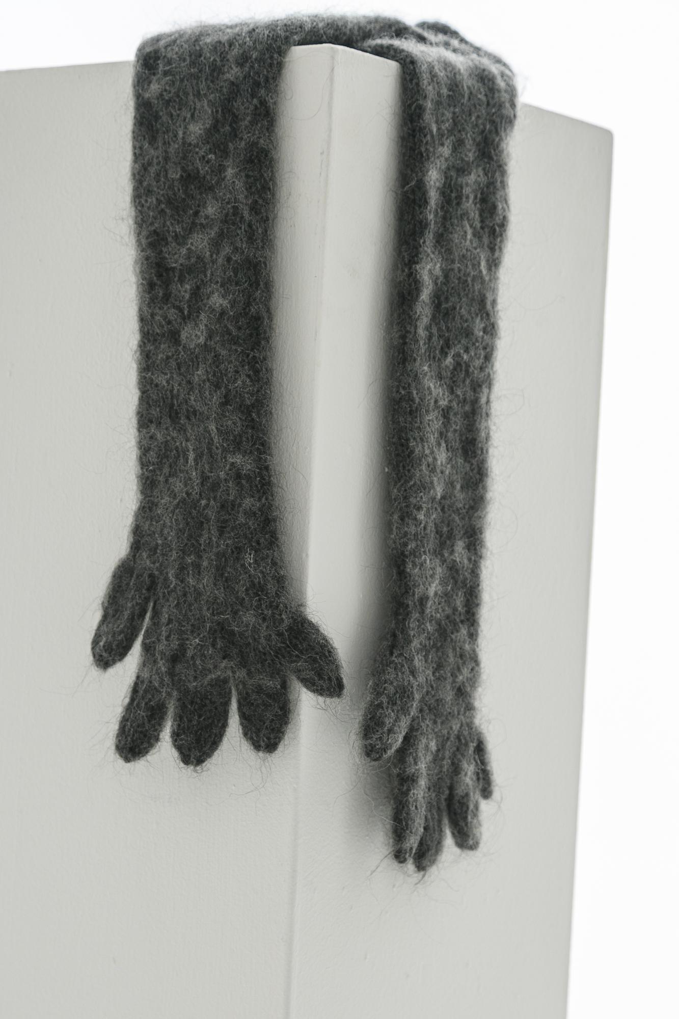 Серые перчатки меланж