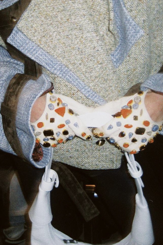 Перчатки «Кассия» с камнями