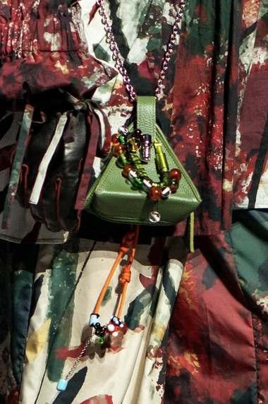 Сумка «Треугольник» оливковая