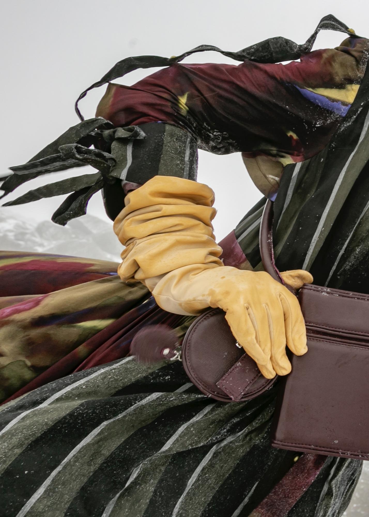 Перчатки «Вопрос» желтые