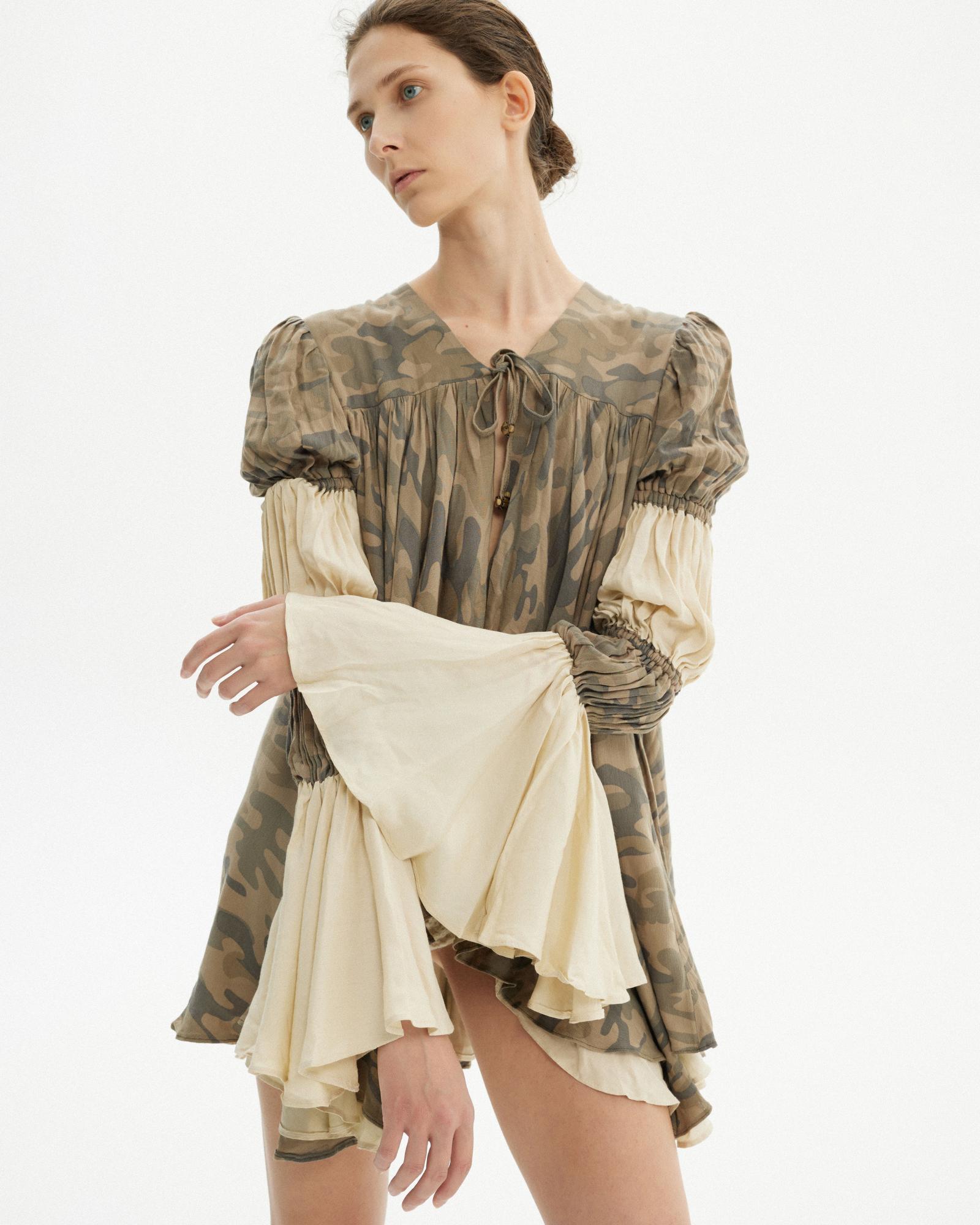 Блуза  «Защитная» с воланами