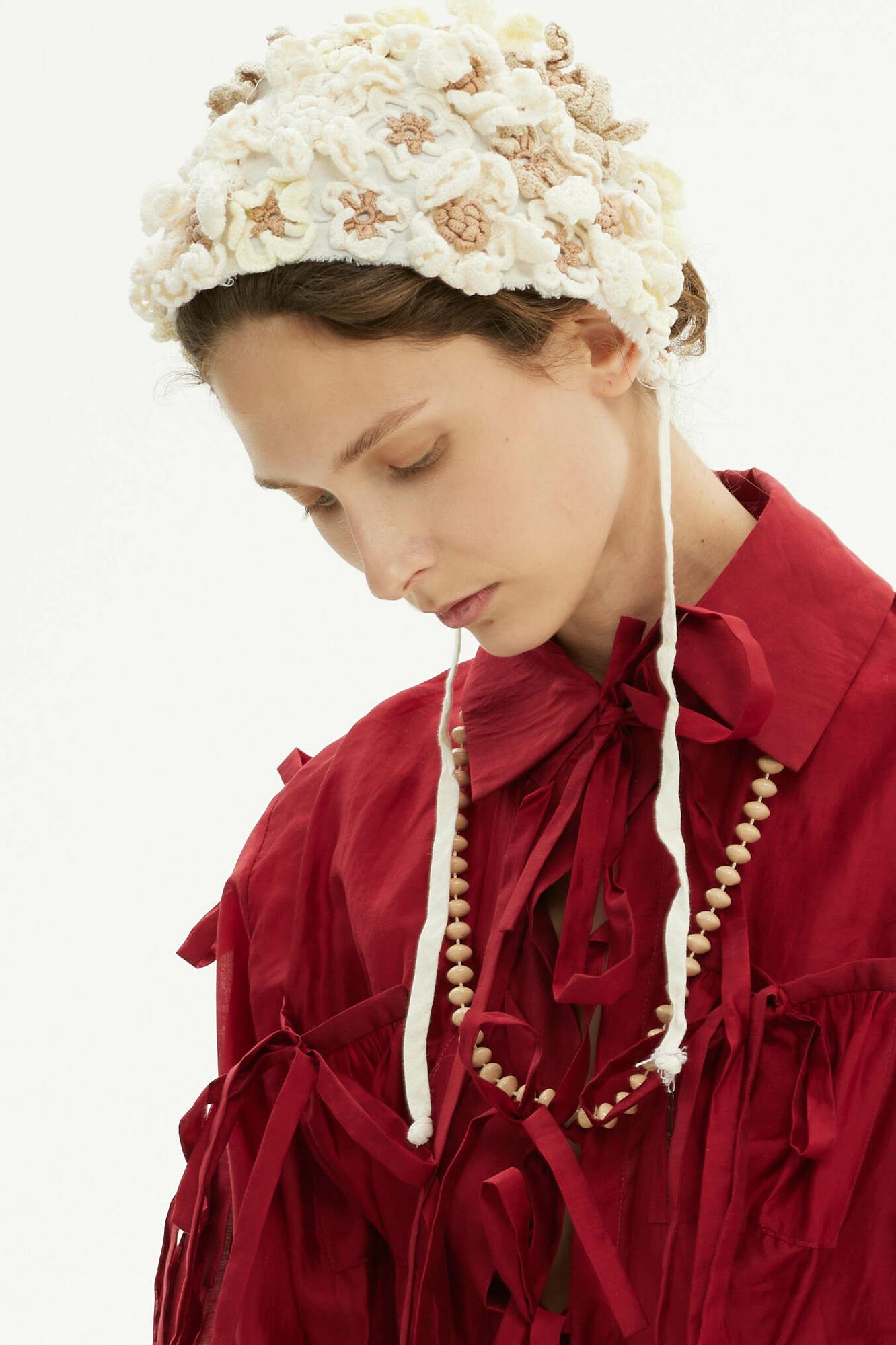 Чепец «Клумба»