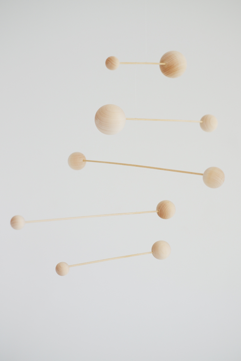 モビール Sixty hanging kinetic mobile All mobiles > Sixty hanging kinetic mobile Buy from e-shop