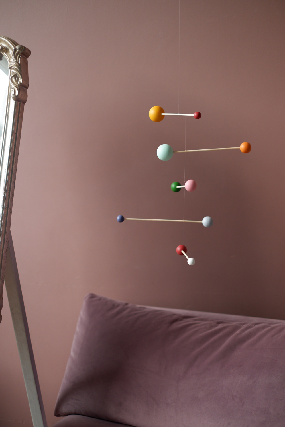 モビール Sixty hanging kinetic mobile All mobiles > Monika Color hanging kinetic mobile Buy from e