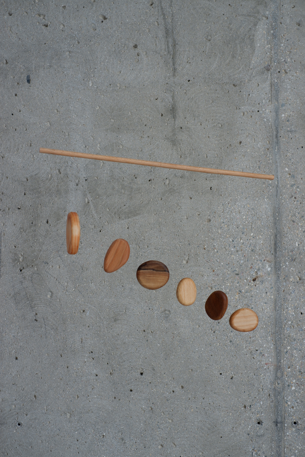 モビール Sixty hanging kinetic mobile All mobiles > Stone Garden hanging kinetic mobile Buy from e