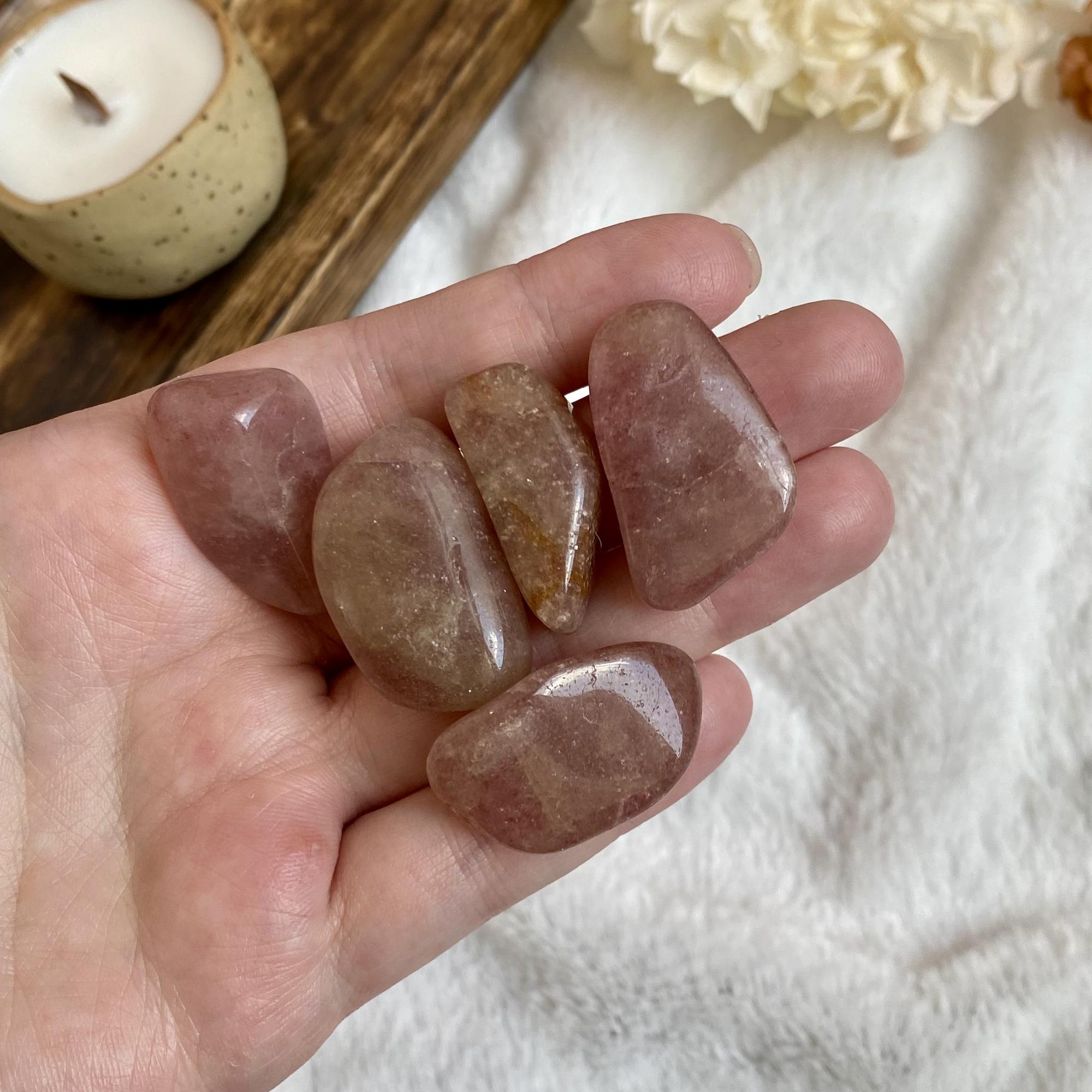 Галтовка красного авантюрина