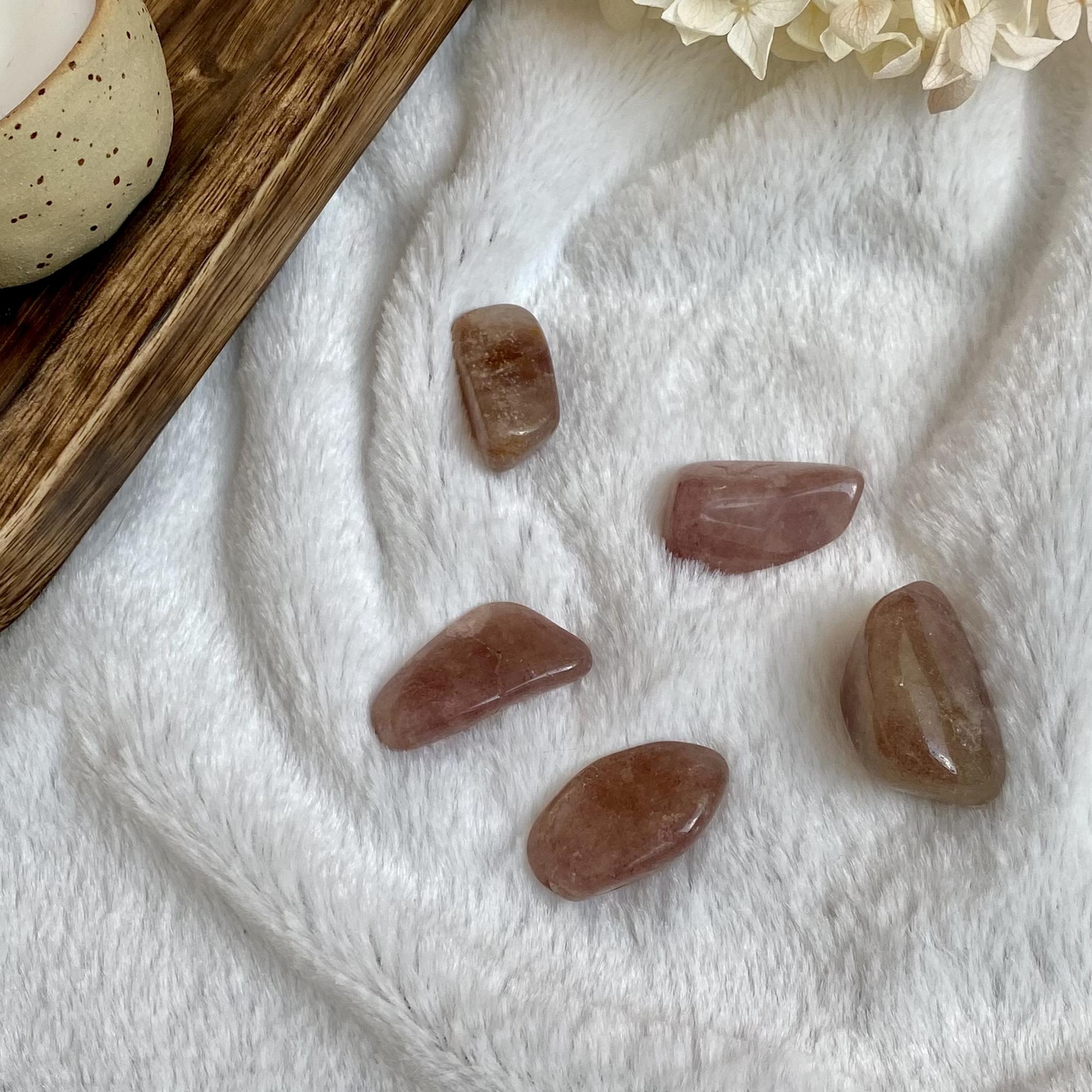 Галтовка красного авантюрина