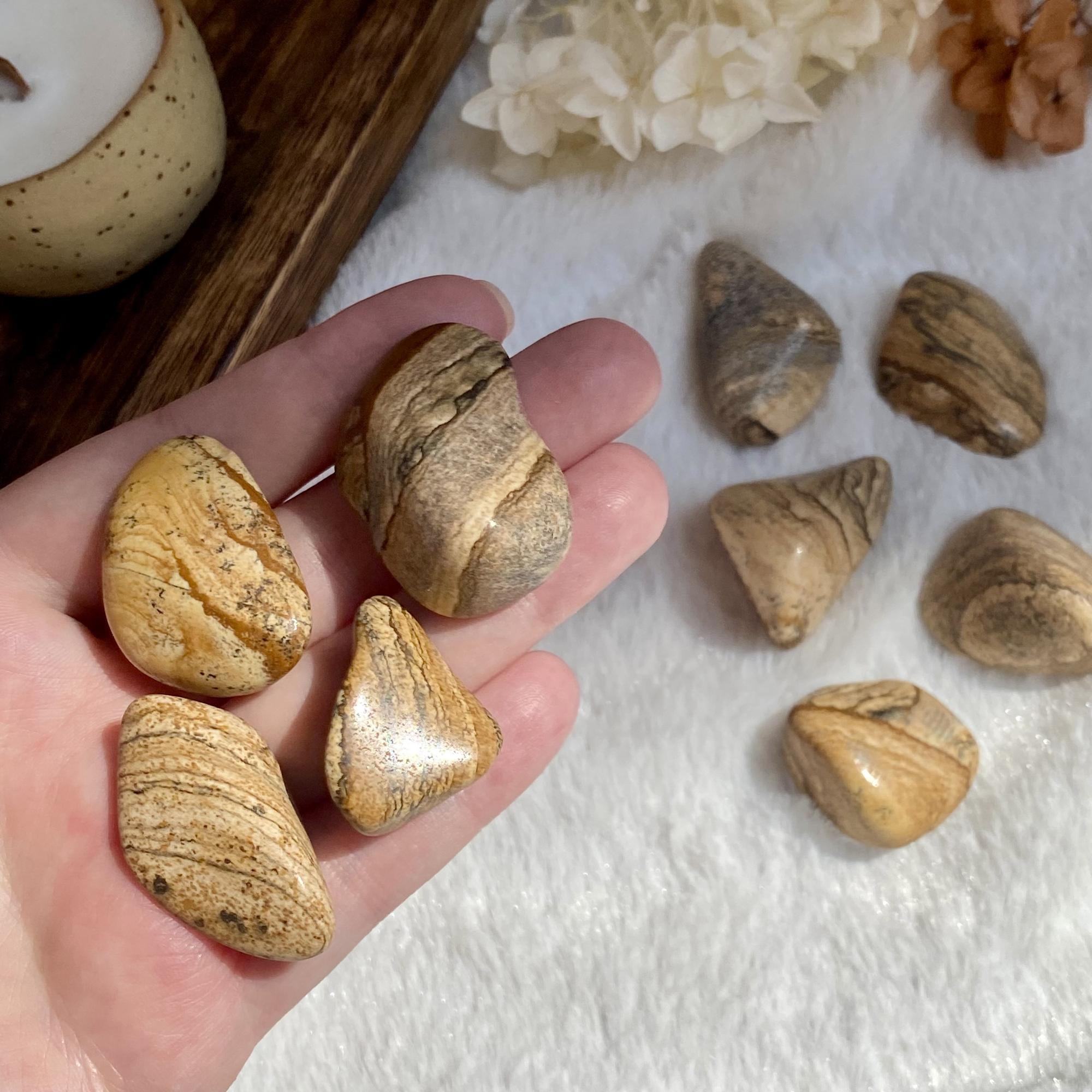 Галтовка песочной яшмы