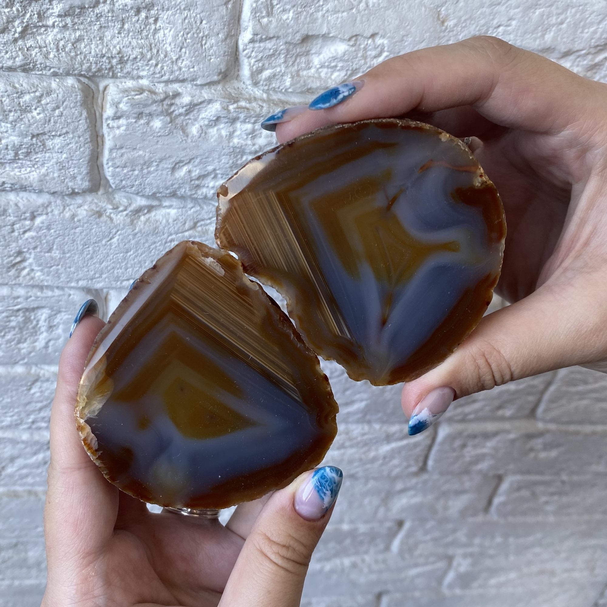 Агат сердоликовый (половинки)