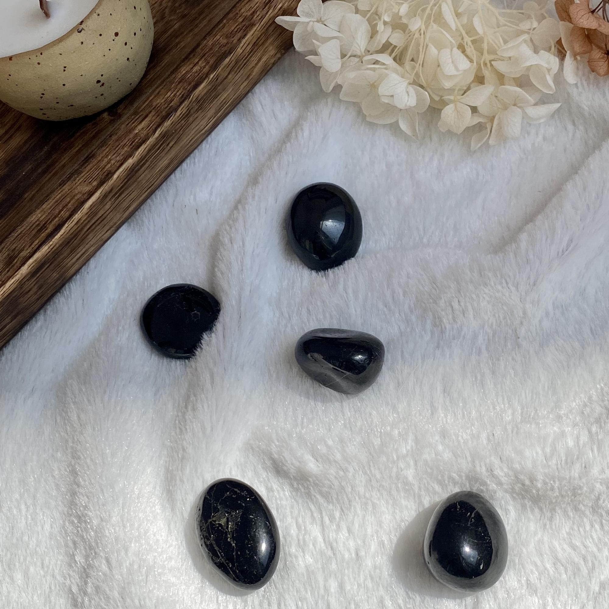 Галтовка турмалина-шерла