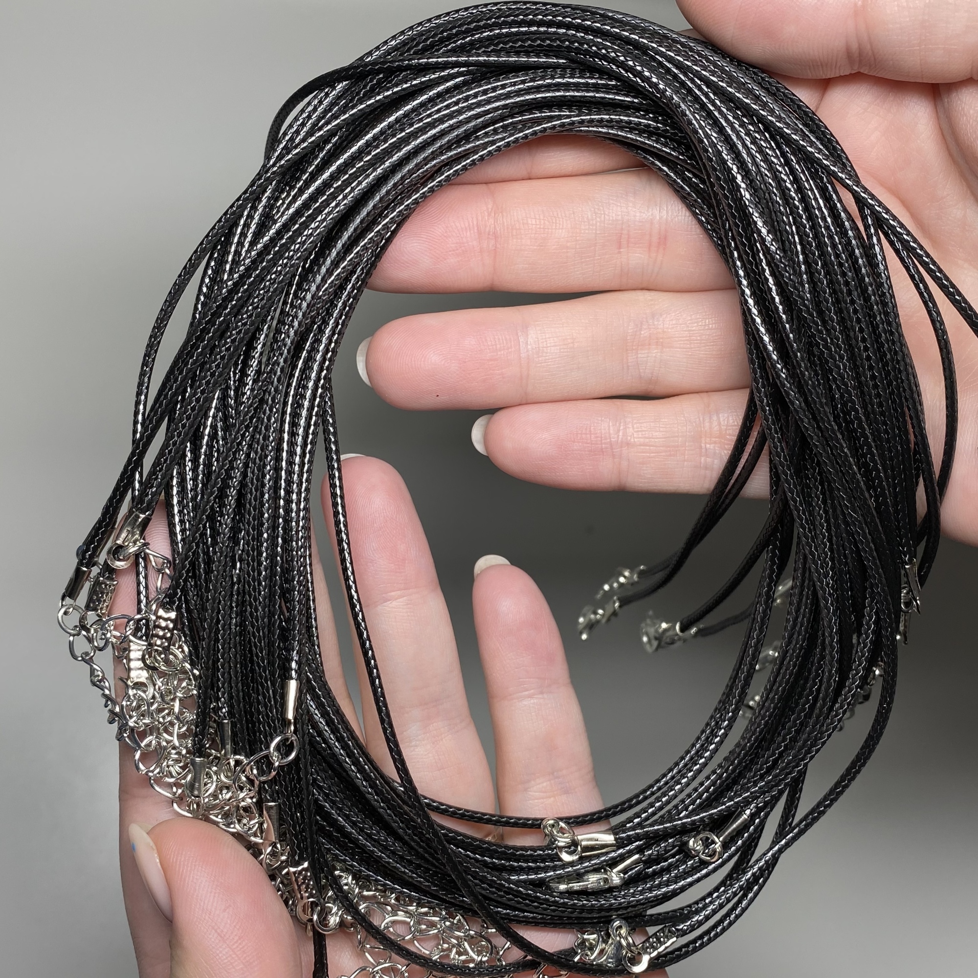 Шнурок для кулона