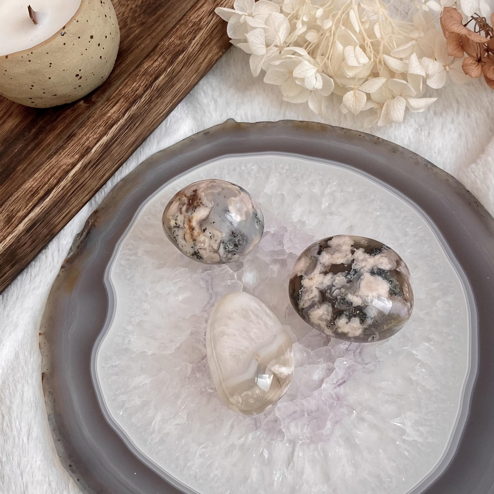 Галтовка сакурового агата