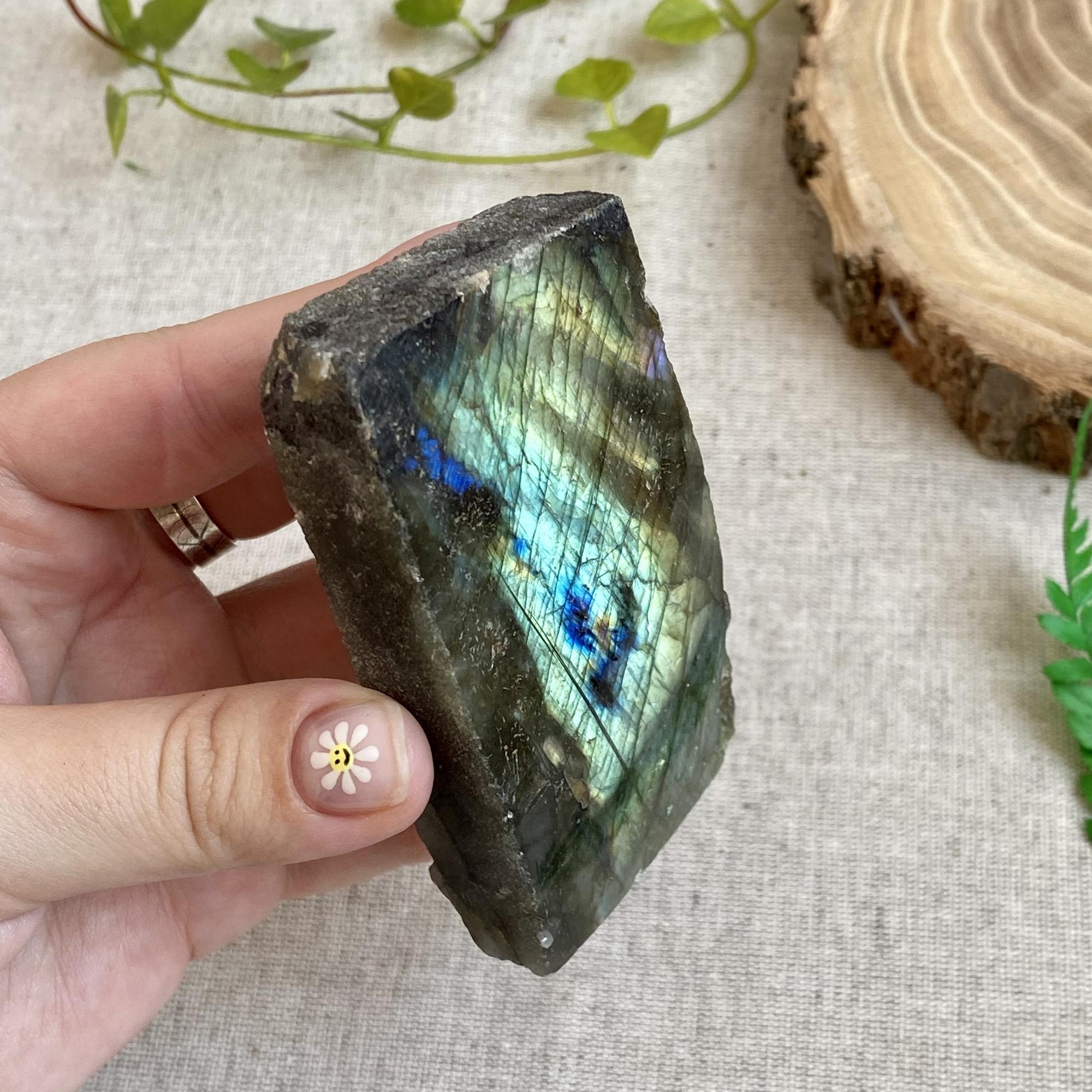 Лабрадорит (полировка с одной стороны)