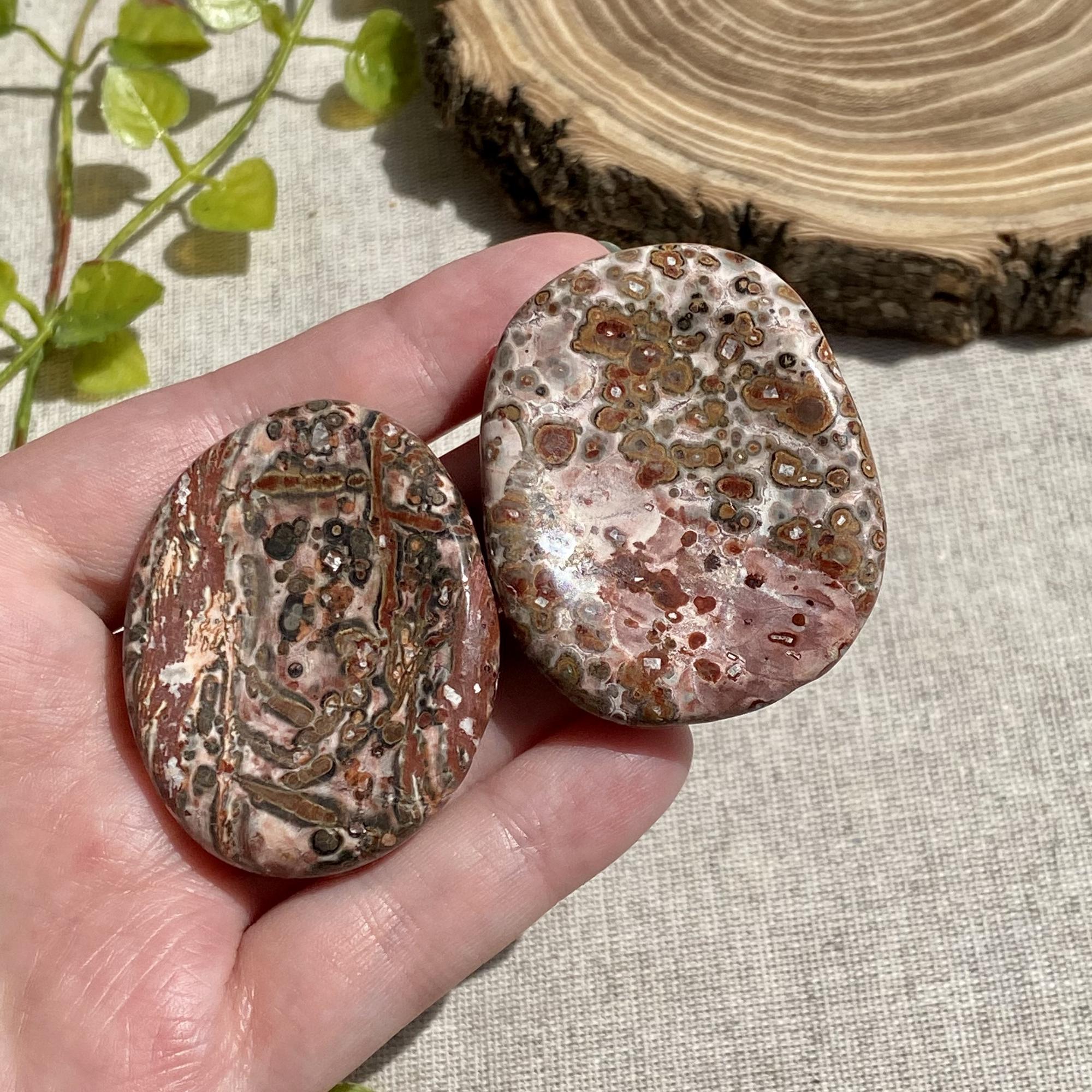 Антистресс из леопардовой яшмы