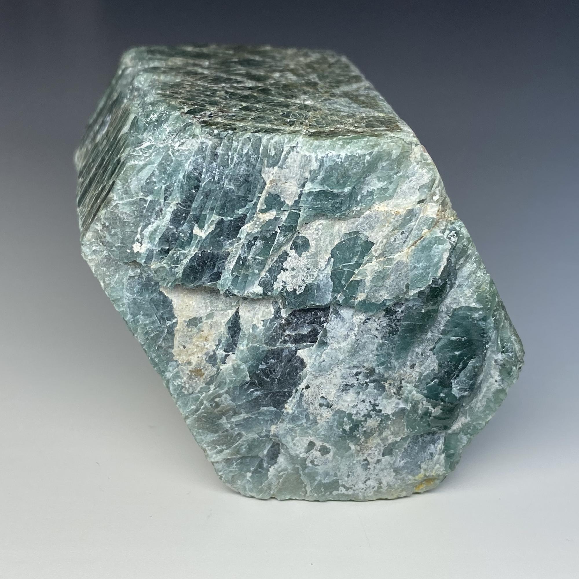 Апатит зеленый