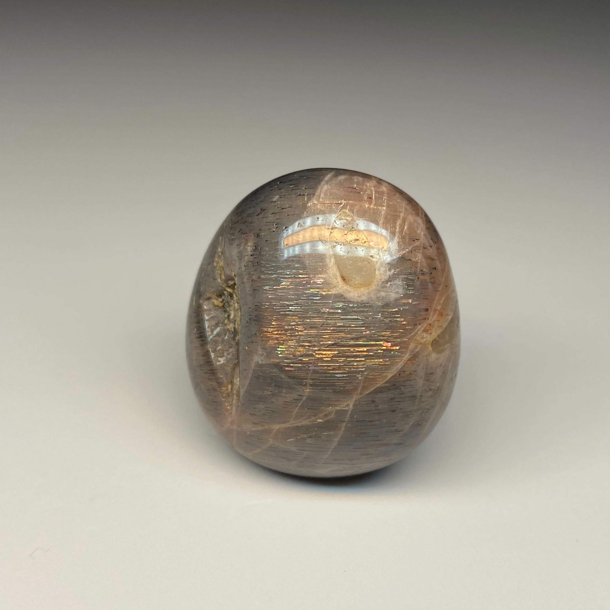 Лунно-солнечный камень