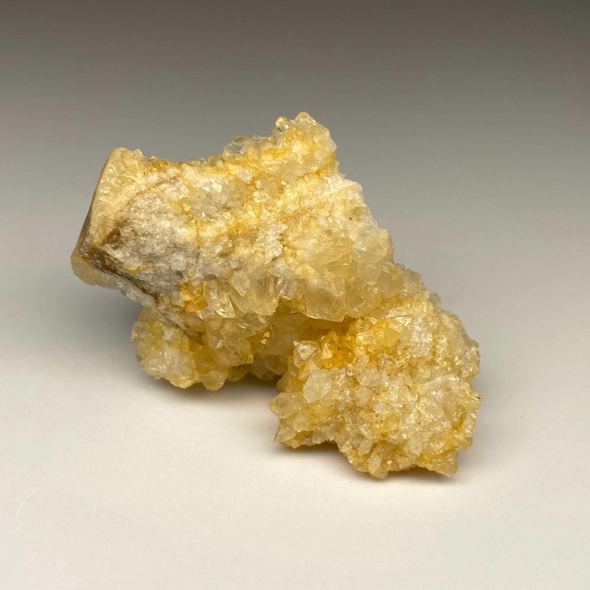 Горный хрусталь цитринового цвета