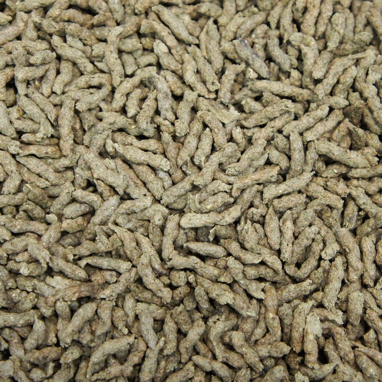 УНИСТИКС — универсальный корм для прудовых рыб со спирулиной и гречневой мукой