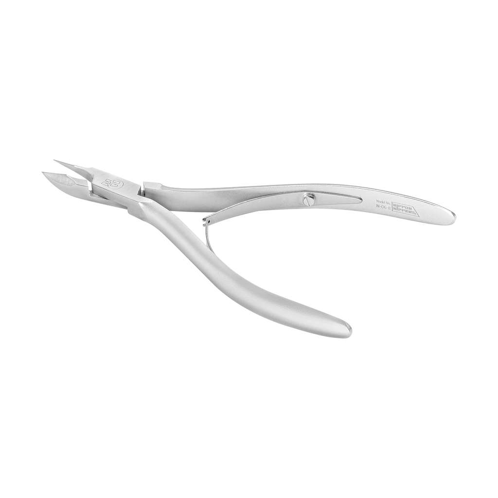 Купите кусачки Nippon Nippers N-06-8 для кутикулы.