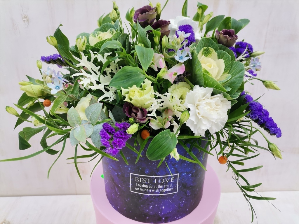 Шляпная коробка "Космос"