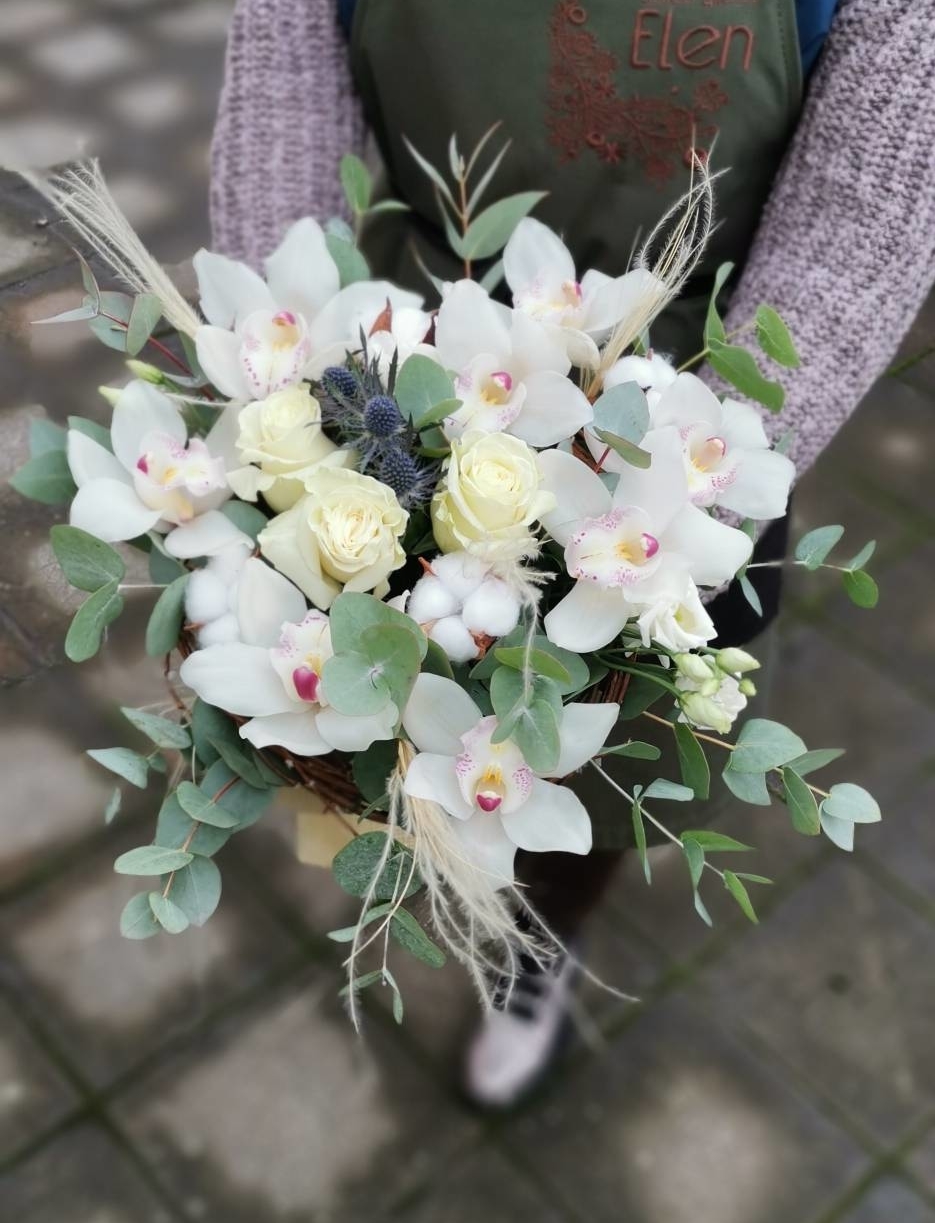 Букет Белые орхидеи