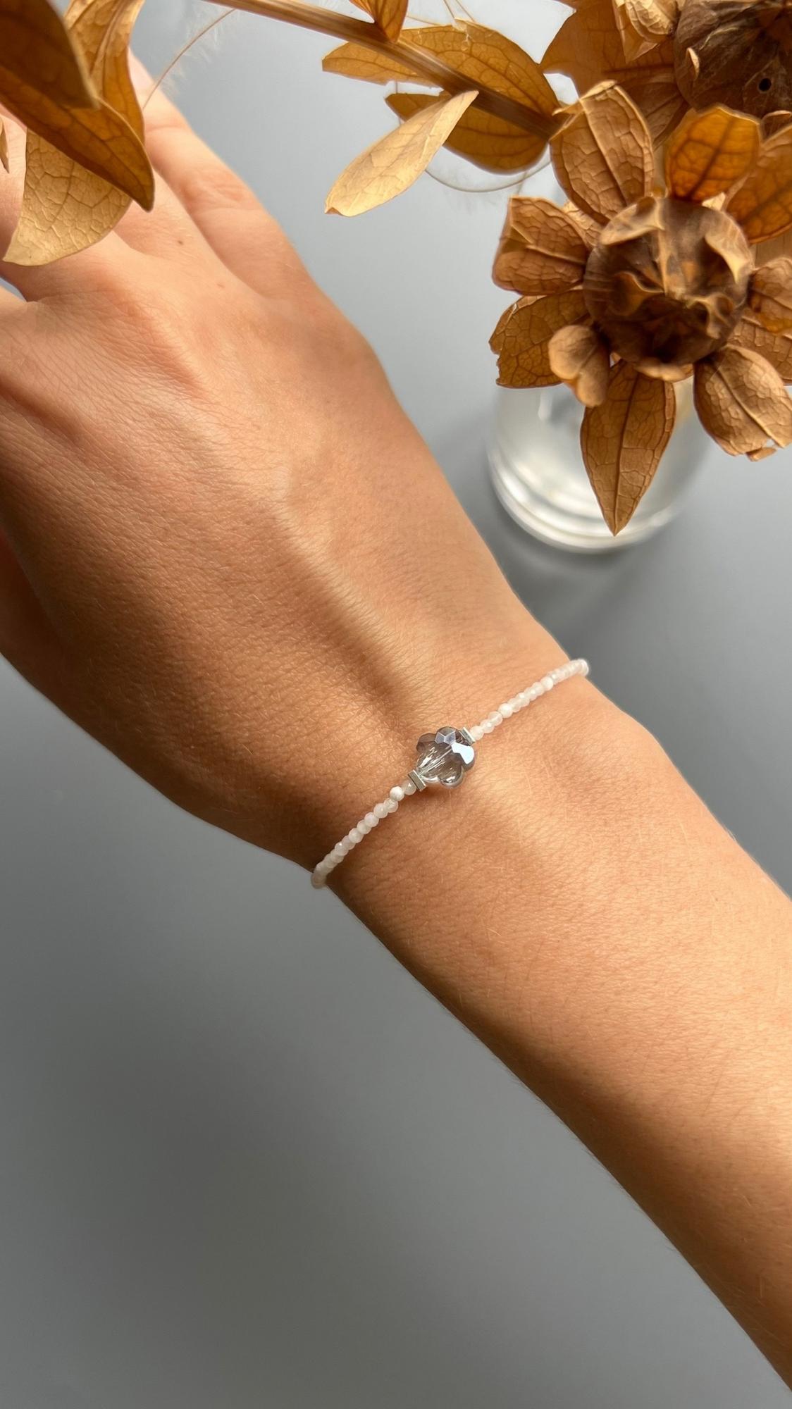 Браслет Moon dreamer с лунным камнем