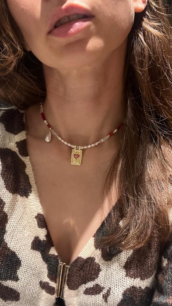 Колье All you need is love