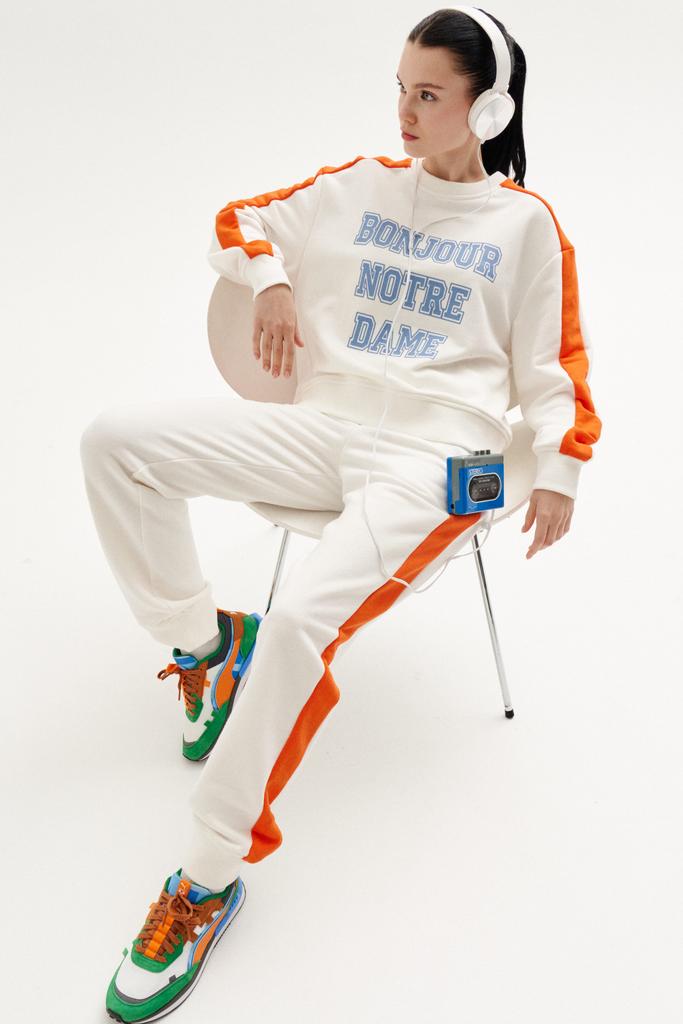 1325 СПОРТИВНЫЙ КОСТЮМ