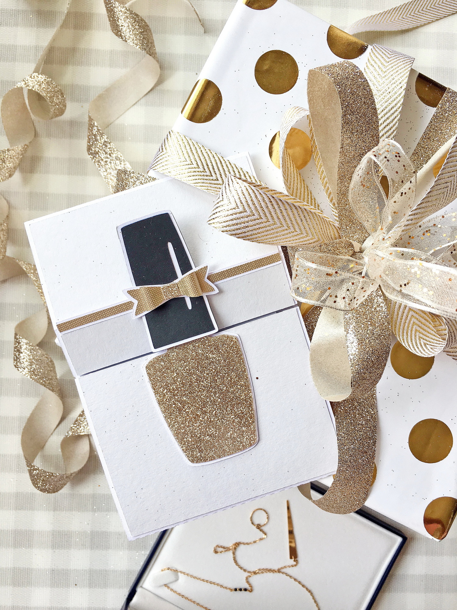 Открытка Лак для ногтей