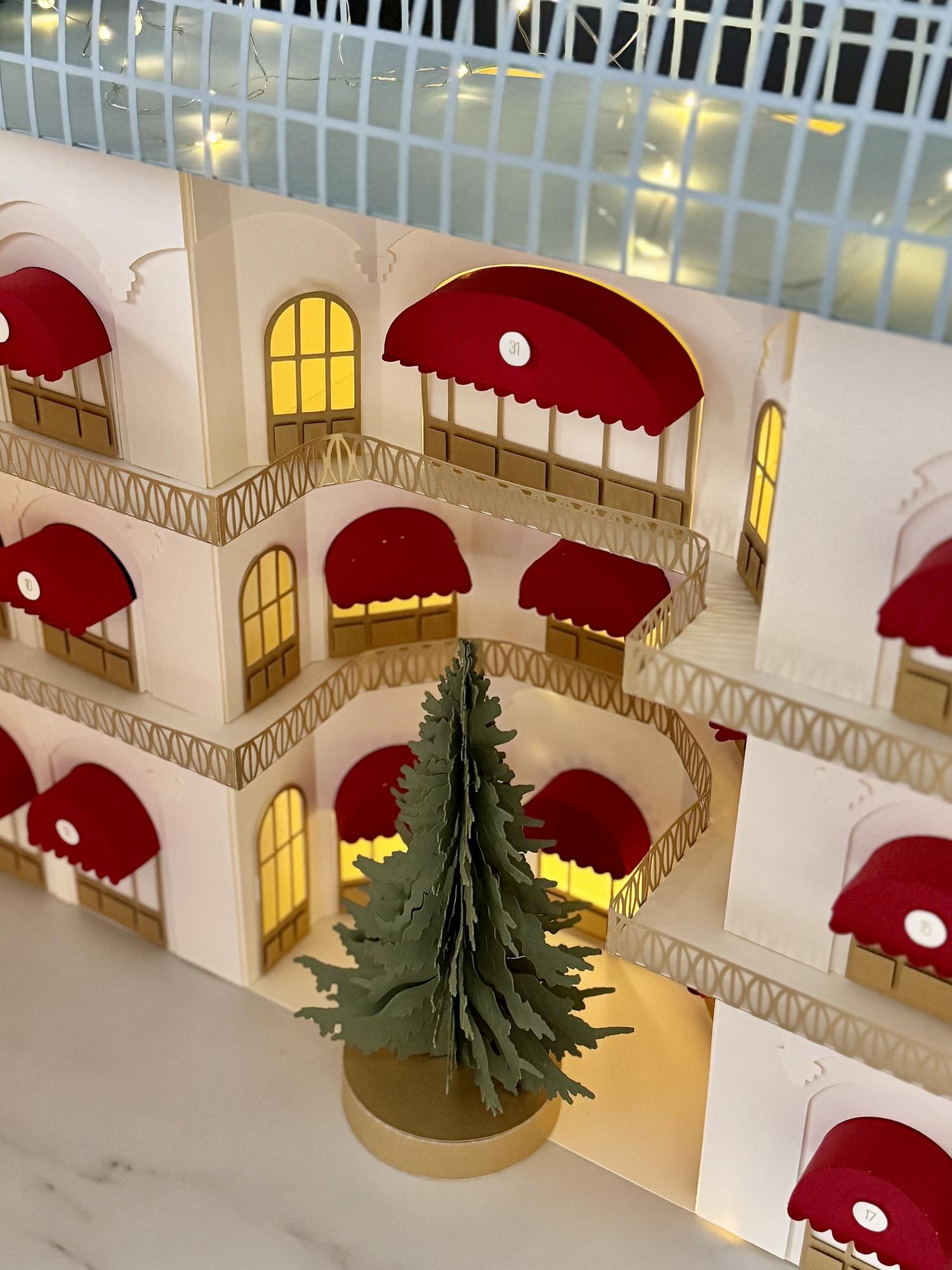 Елочка на подставке