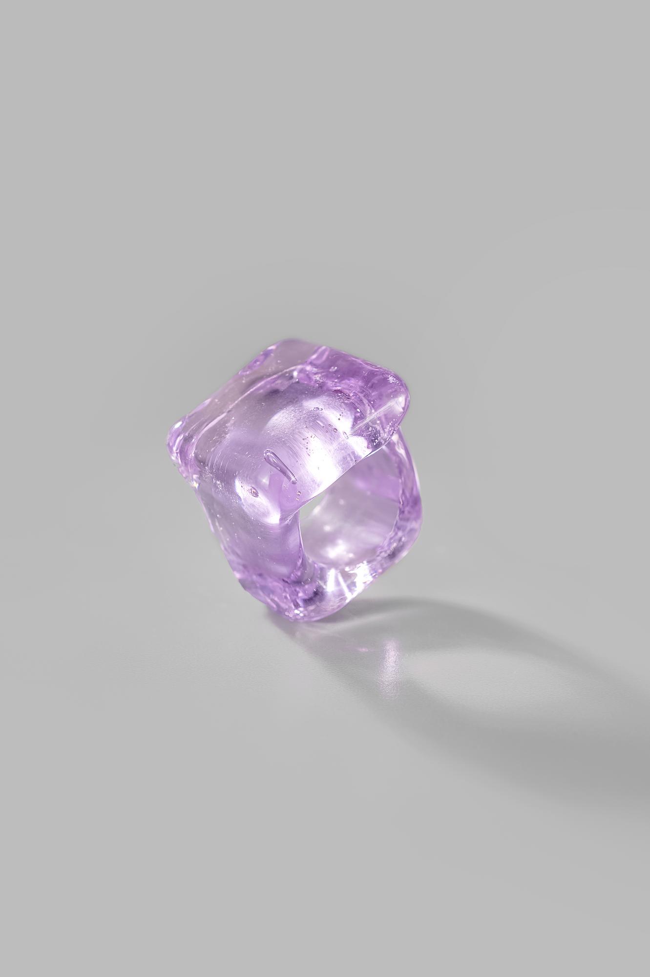 Кольцо "Лед Байкала" / цвет лаванда