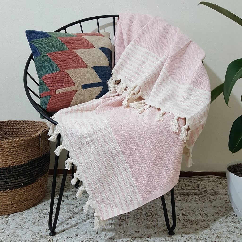 Плед розовый, ромбы