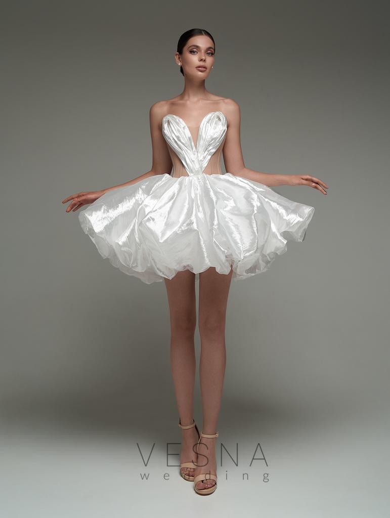 Wedding dress Princess Swan
