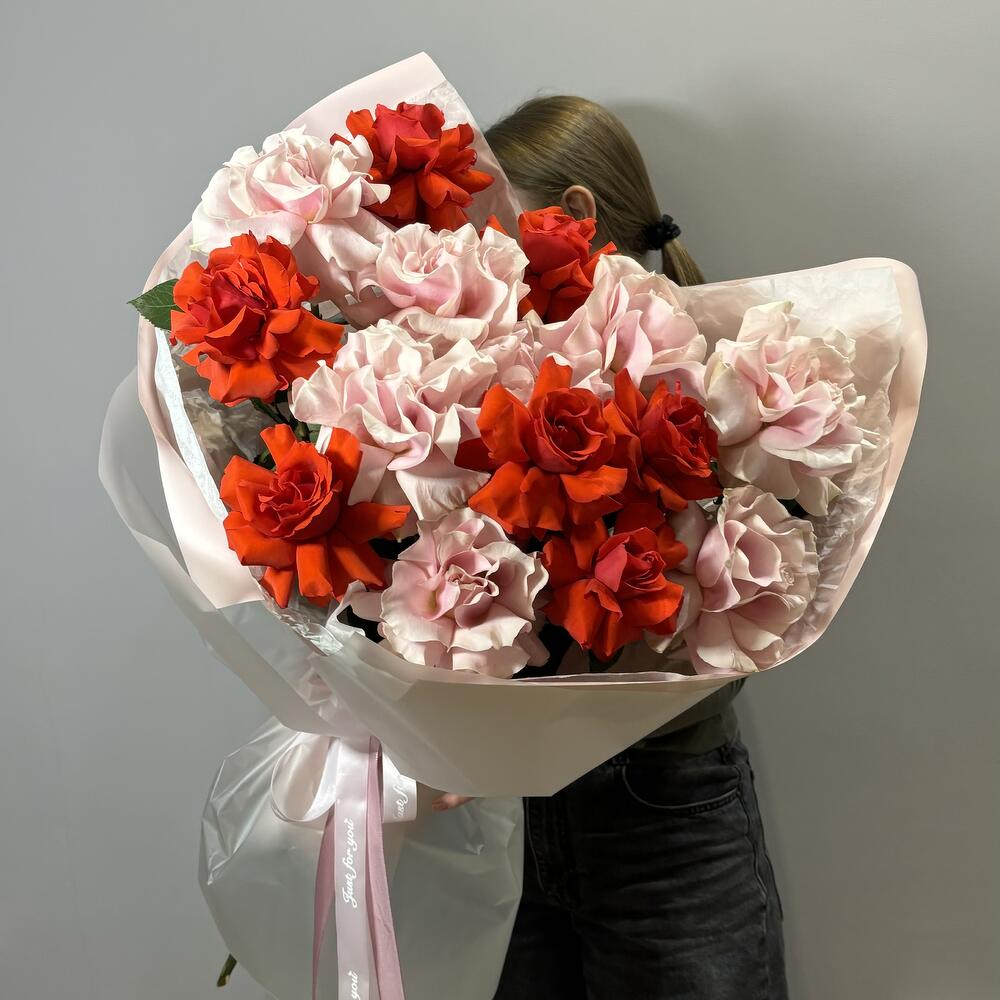 Монобукет из красных-розовых Французских Роз