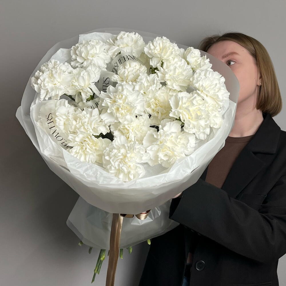 Букет из 25 белых гвоздик/диантусов