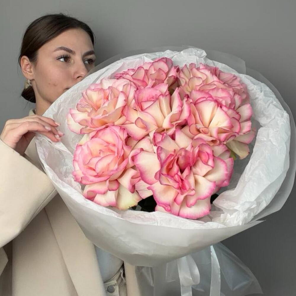 Монобукет из 7 нежно розовых французских роз