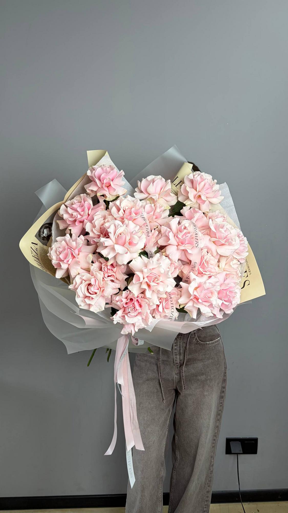 Монобукет из 25 французских розовых роз