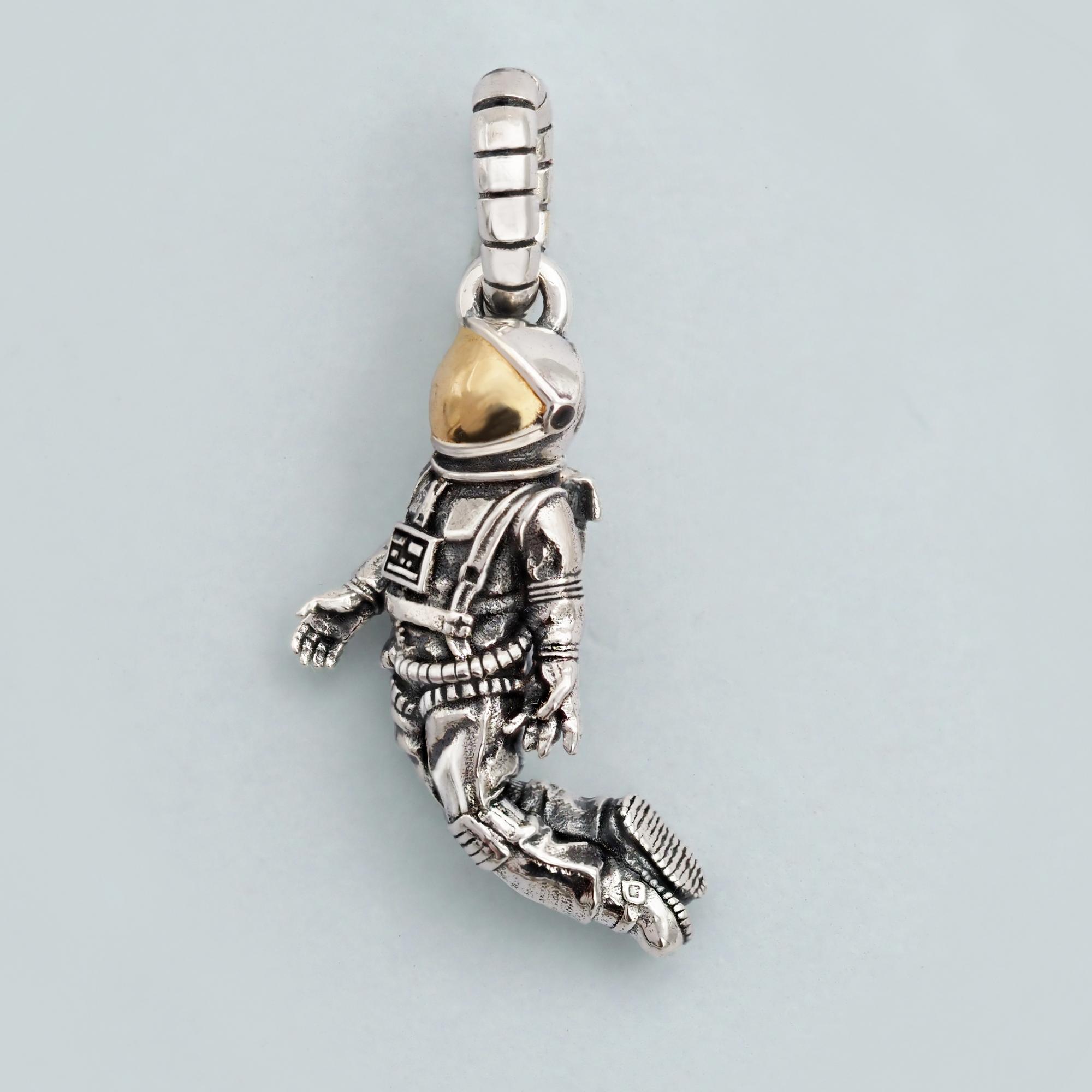 Кулон "Космонавт" 24мм