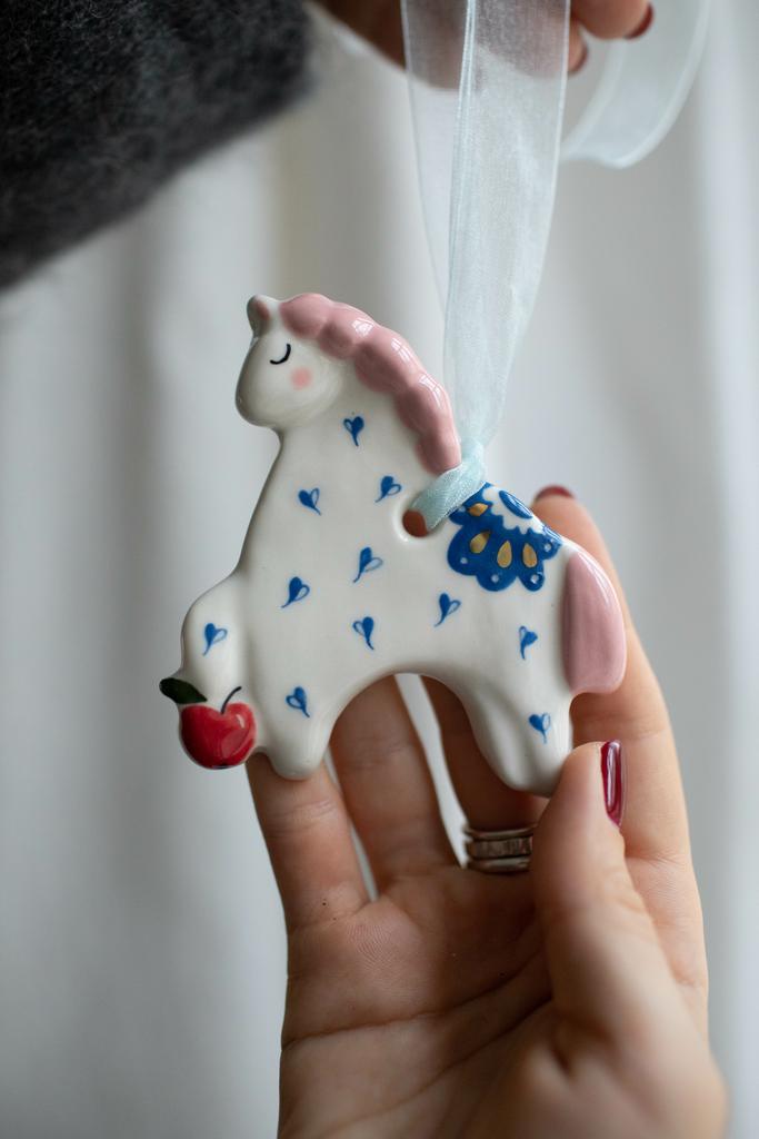 Фарфоровая игрушка Лошадка Korolevskaya